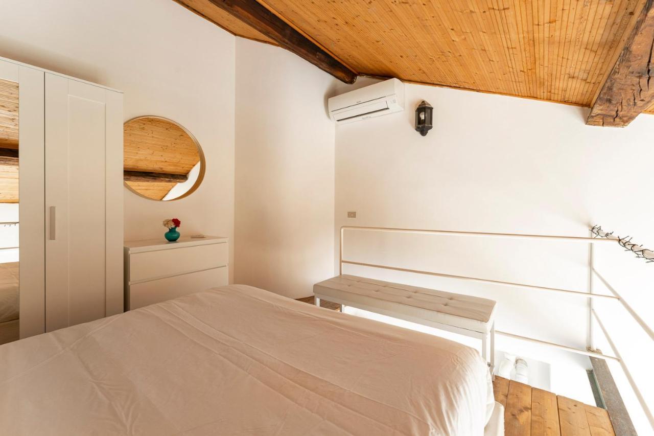 Ferienwohnung Loft Navigli Porta Genova Mailand Exterior foto